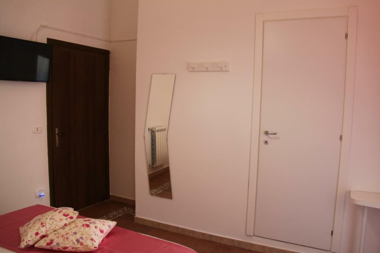 B&B Le Porte Di Napoli Exterior foto