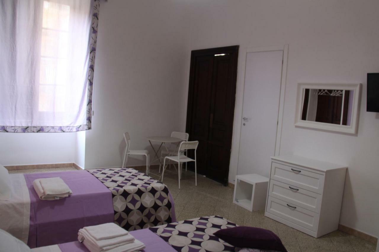 B&B Le Porte Di Napoli Exterior foto